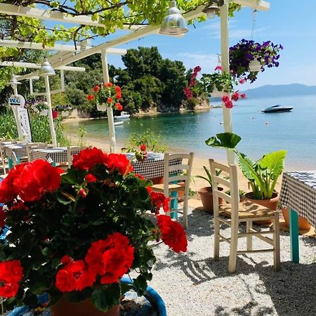 Angel Studio Apartment Skiathos Town Exterior photo